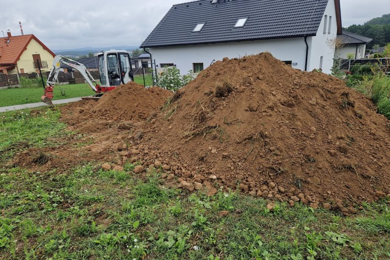 Zemní a výkopové práce pro bazén - foto č. 4