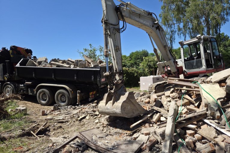 Demolice objektu a odvoz suti - foto č. 4