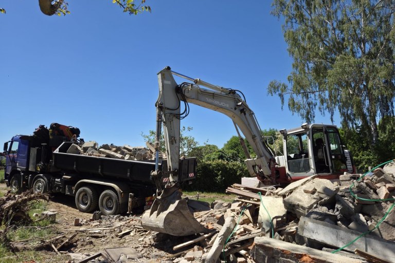 Demolice objektu a odvoz suti - foto č. 3
